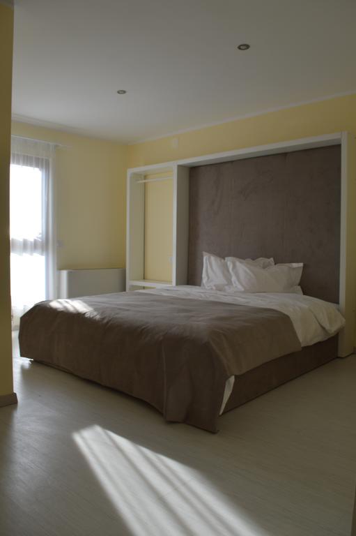 Hotel Nova Μπουζάου Εξωτερικό φωτογραφία