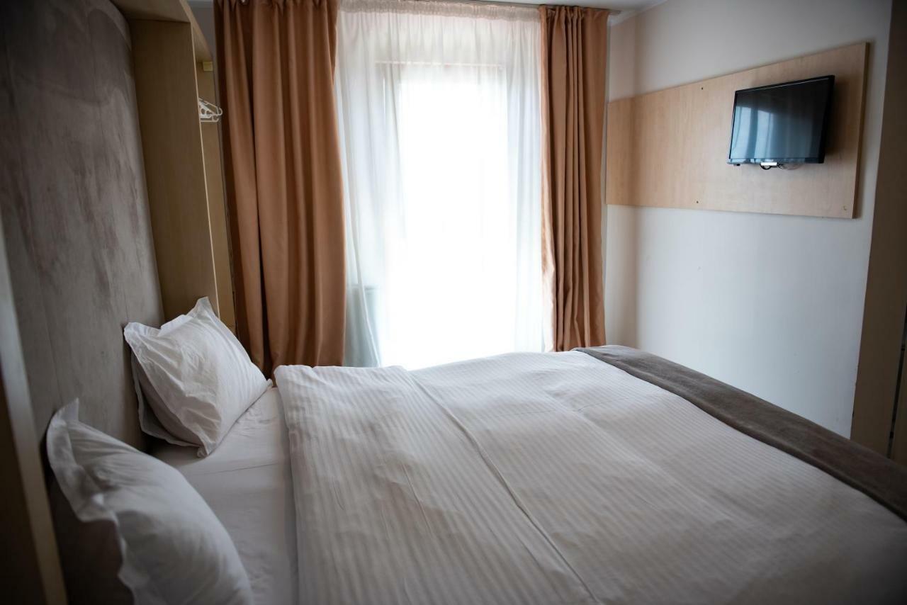Hotel Nova Μπουζάου Εξωτερικό φωτογραφία